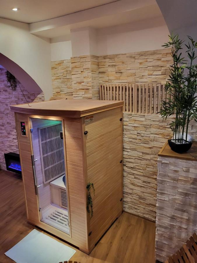 Le Spa De La Cathedrale - Jacuzzi - Sauna - Champagne - Netflix - Wifi Труа Экстерьер фото