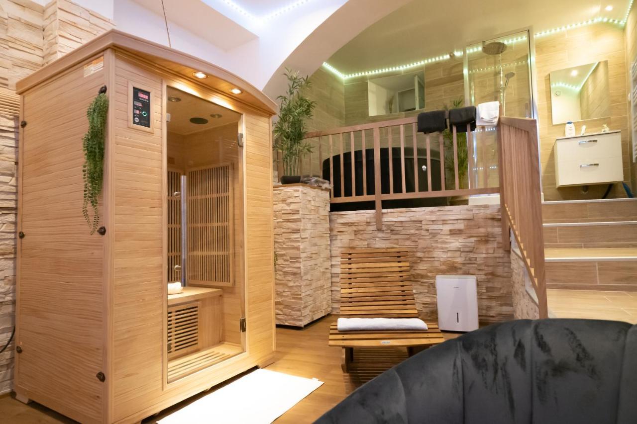 Le Spa De La Cathedrale - Jacuzzi - Sauna - Champagne - Netflix - Wifi Труа Экстерьер фото